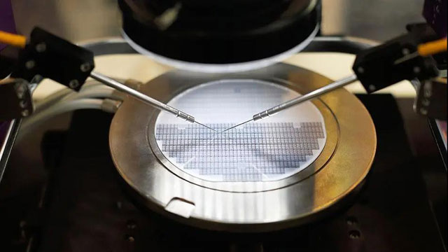 Semiconductor processus: eget vapor depositione (CVD)